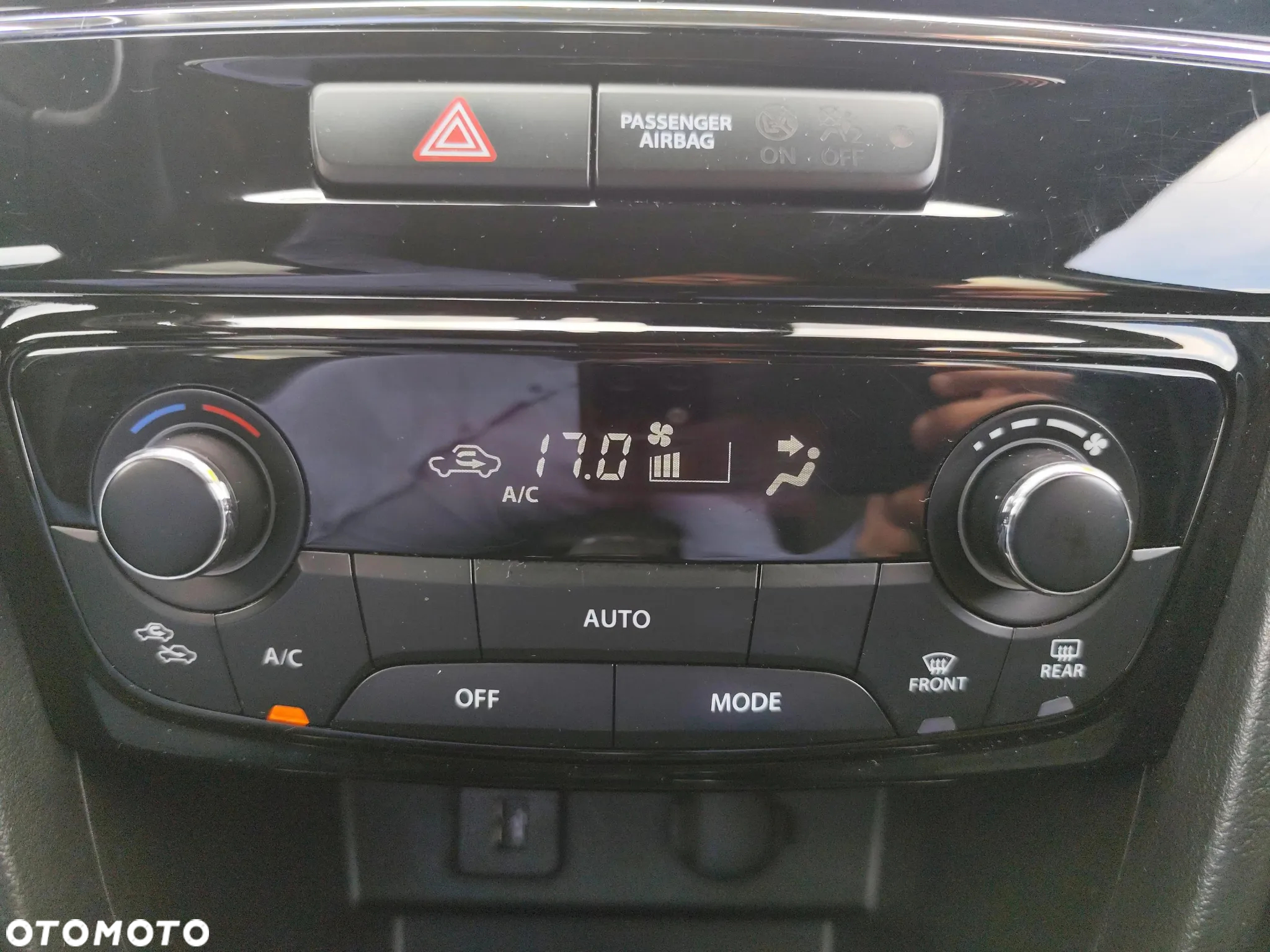 Suzuki Vitara 1.4 Boosterjet SHVS Premium 4WD - 28