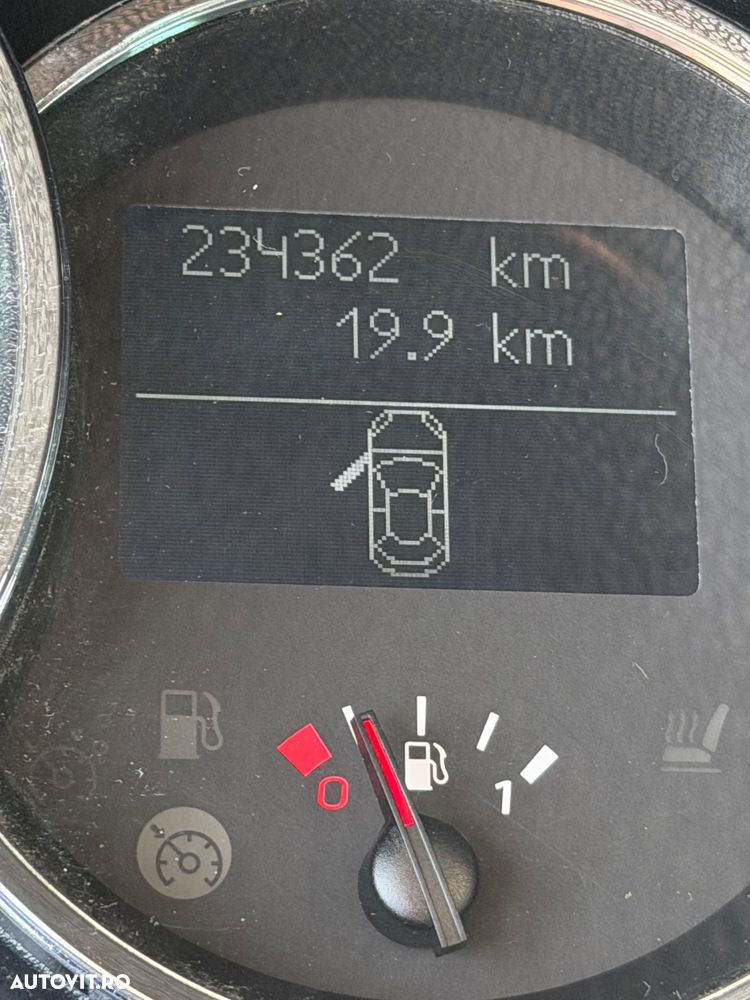 Renault Megane dCi 160 FAP Dynamique - 14