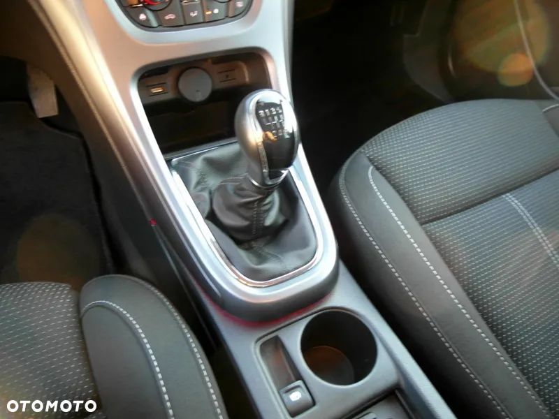 Opel Astra 1.4 Turbo Innovation - 32