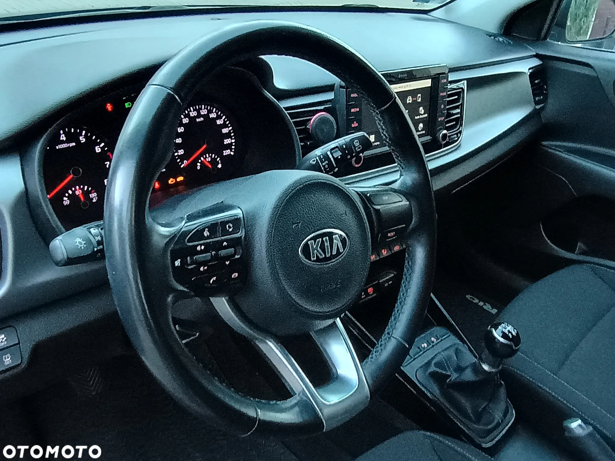 Kia Rio 1.2 L - 15
