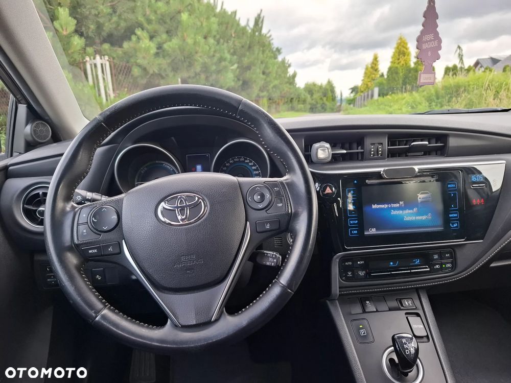 Toyota Auris - 18