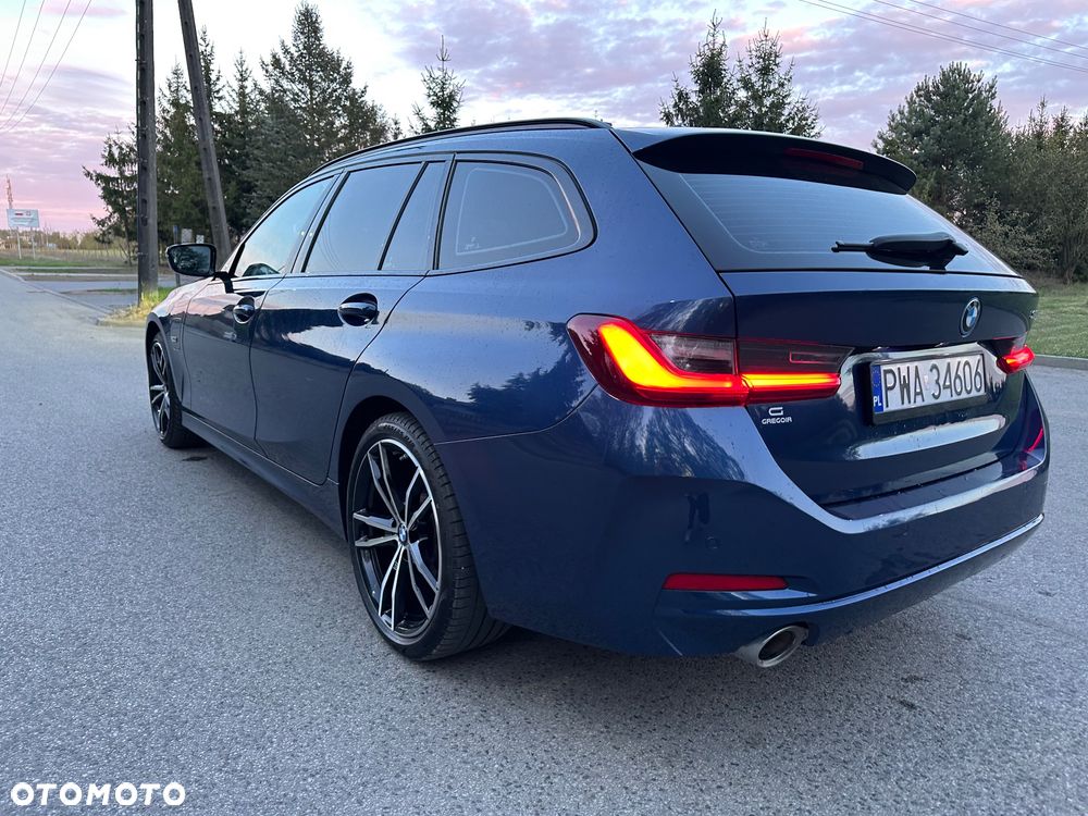BMW Seria 3 320e M Sport - 13