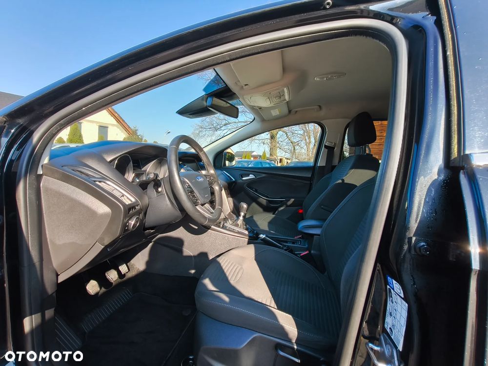 Ford Focus 1.0 EcoBoost STart-Stopp-System TITANIUM - 26