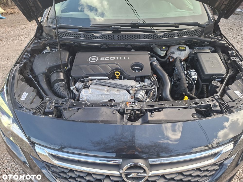 Opel Astra 1.6 CDTI Elite S&S - 24