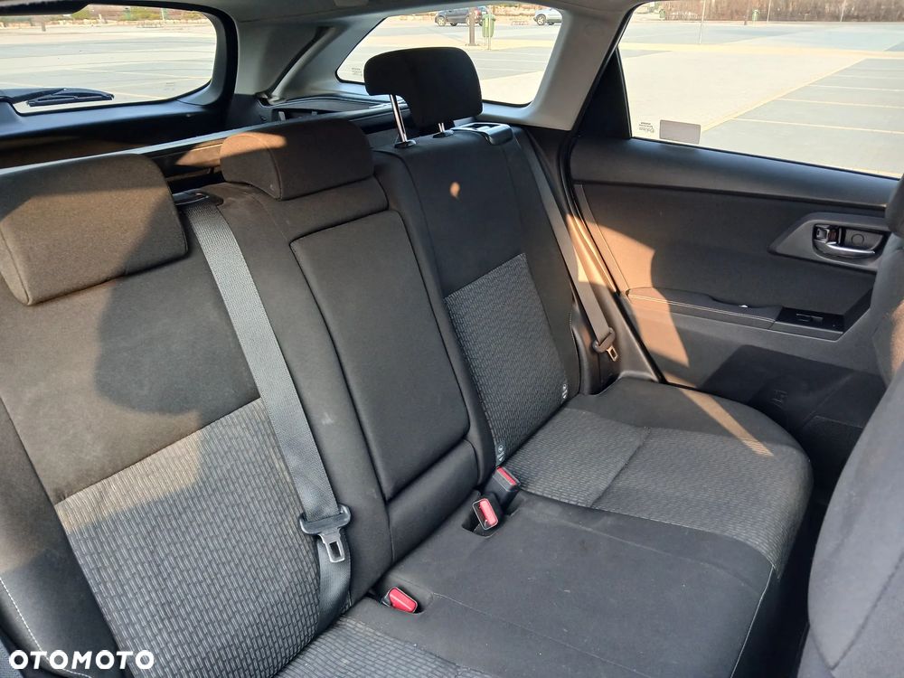 Toyota Auris 1.4 D-4D Premium - 21