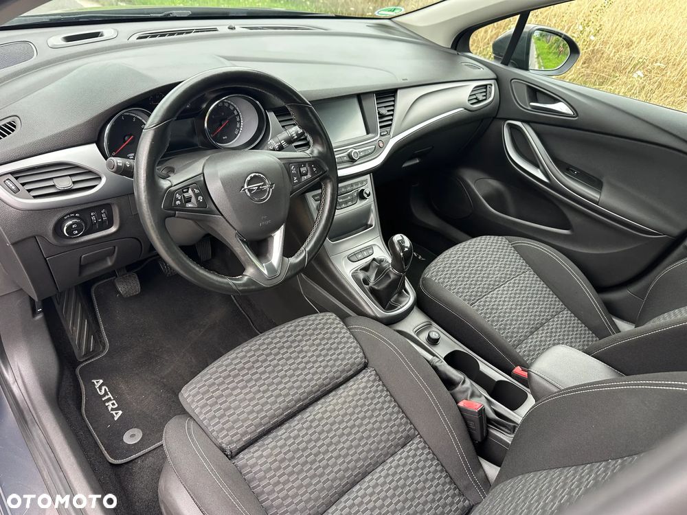 Opel Astra 1.4 Turbo Innovation - 4