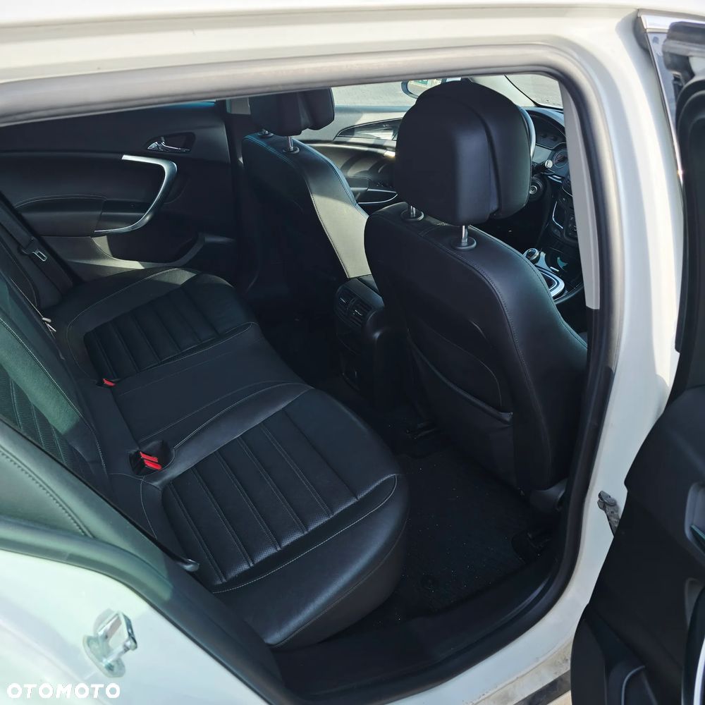 Opel Insignia 1.6 T Cosmo S&S - 8