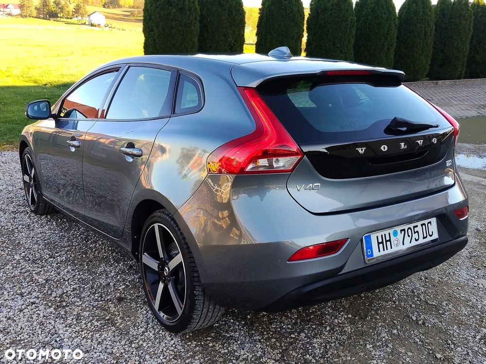 Volvo V40 T2 Momentum - 9