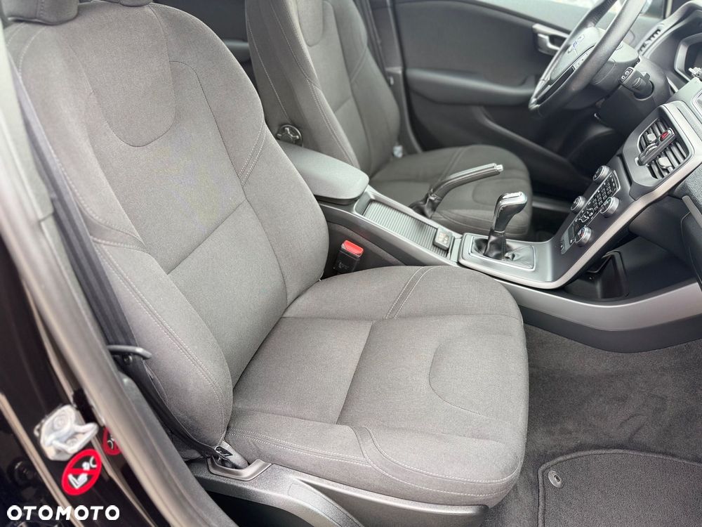 Volvo V40 - 30