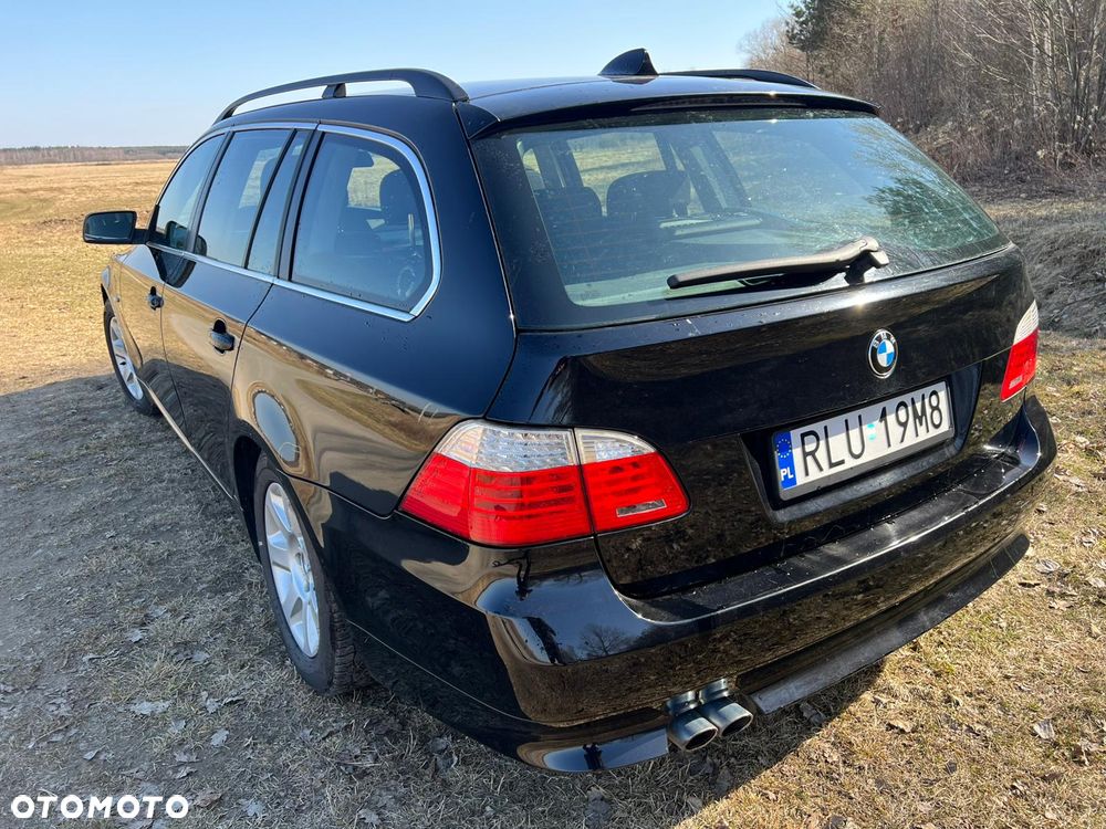 BMW Seria 5 525d - 5