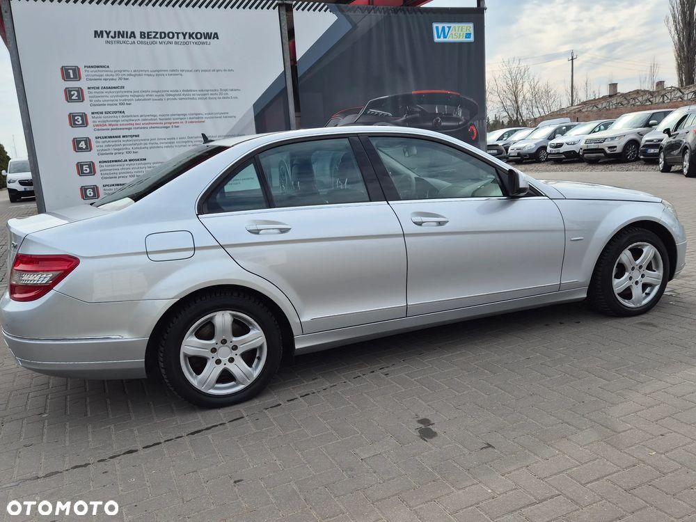 Mercedes-Benz Klasa C 220 CDI Avantgarde - 13