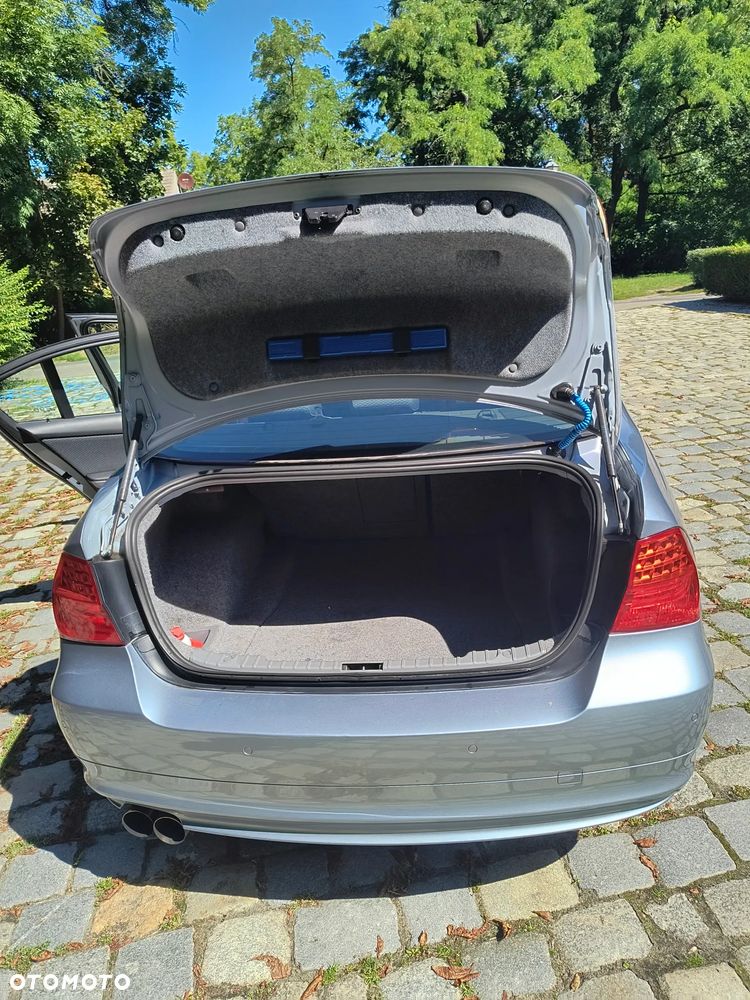 BMW Seria 3 325i - 19