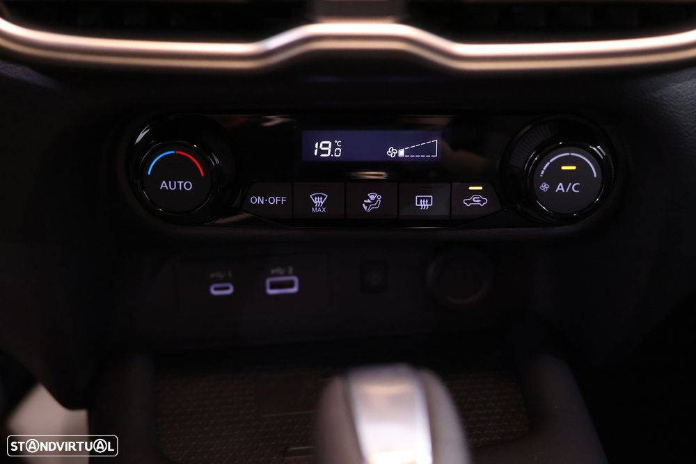 Nissan Juke 1.6 Hybrid N-Connecta - 22