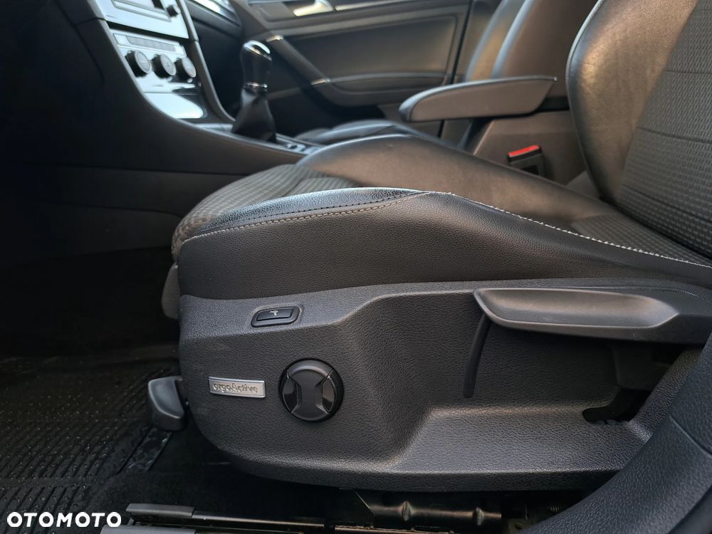 Volkswagen Golf 1.4 TSI BMT Highline - 7