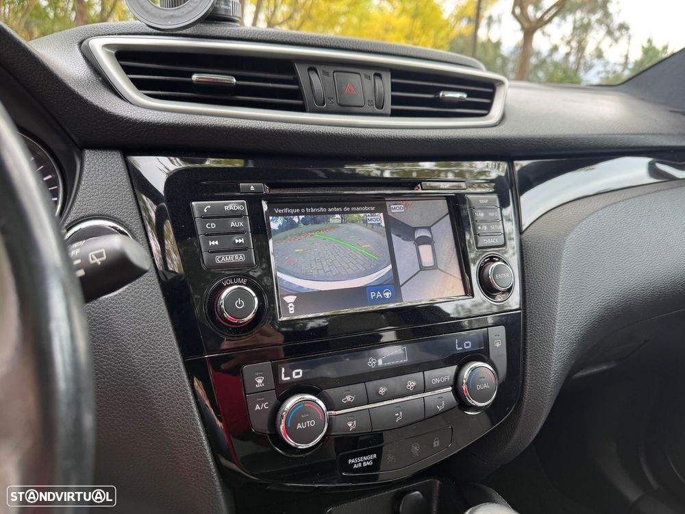 Nissan Qashqai 1.6 dCi Tekna+ Xtronic - 26