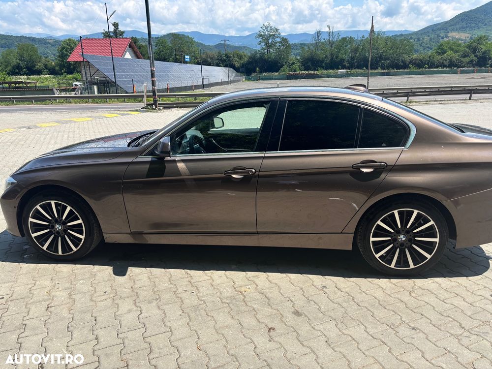 BMW Seria 3 320d Aut. Blue Performance Luxury Line - 2