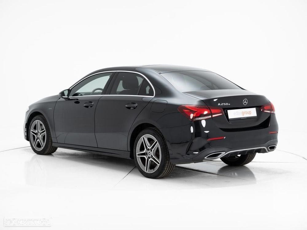 Mercedes-Benz A 250 Limousine e Style Plus - 4