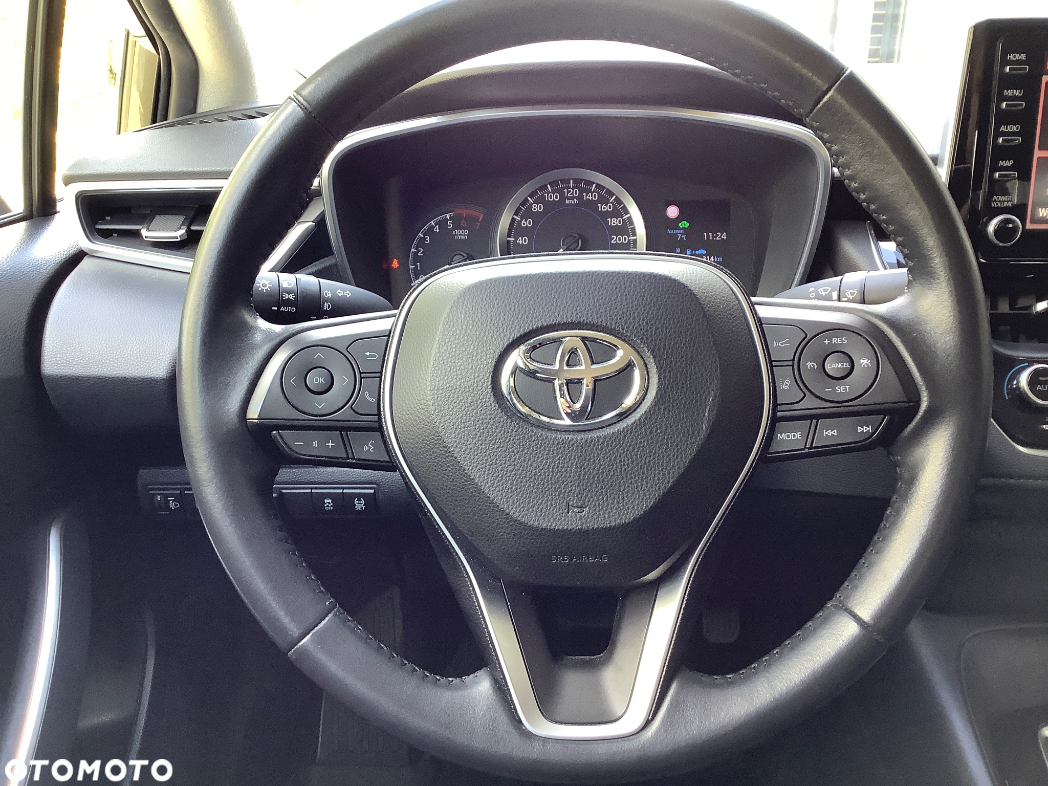 Toyota Corolla - 13