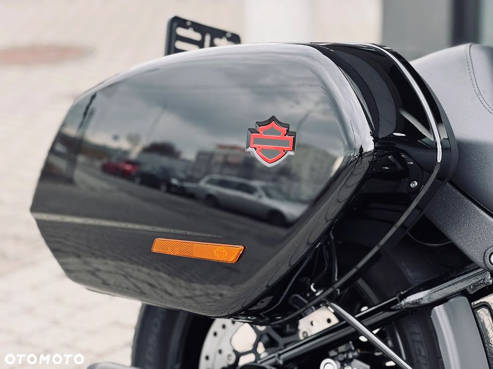 Harley-Davidson Softail Low Rider - 11