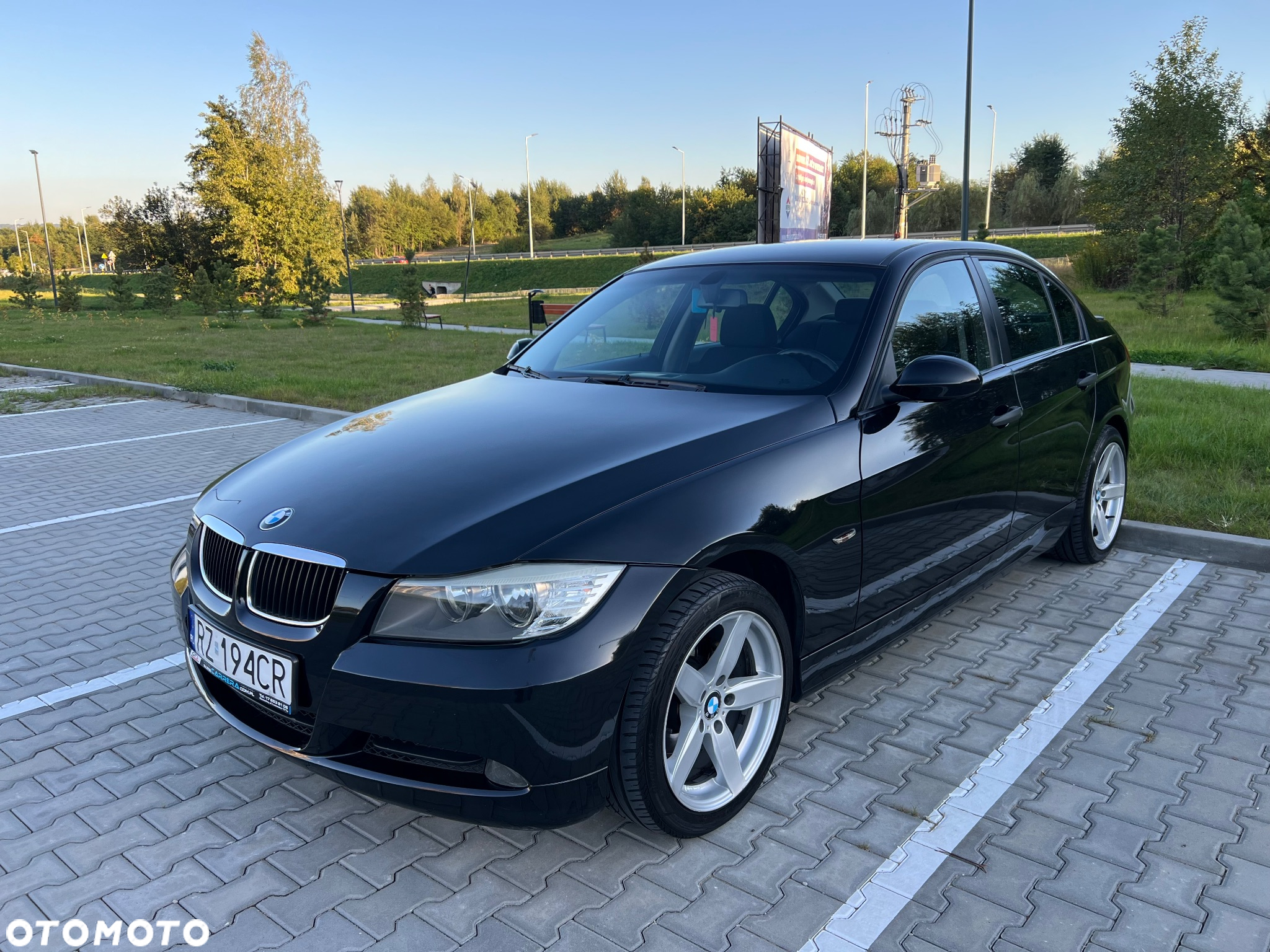BMW Seria 3 318i - 8