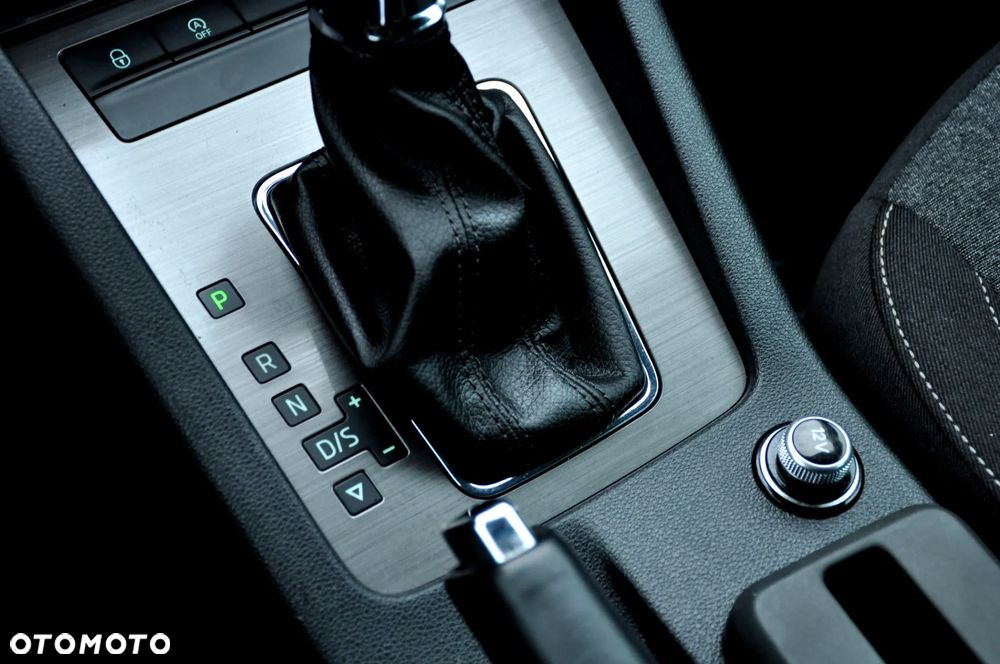 Skoda Octavia 1.5 TSI ACT DSG Style - 38