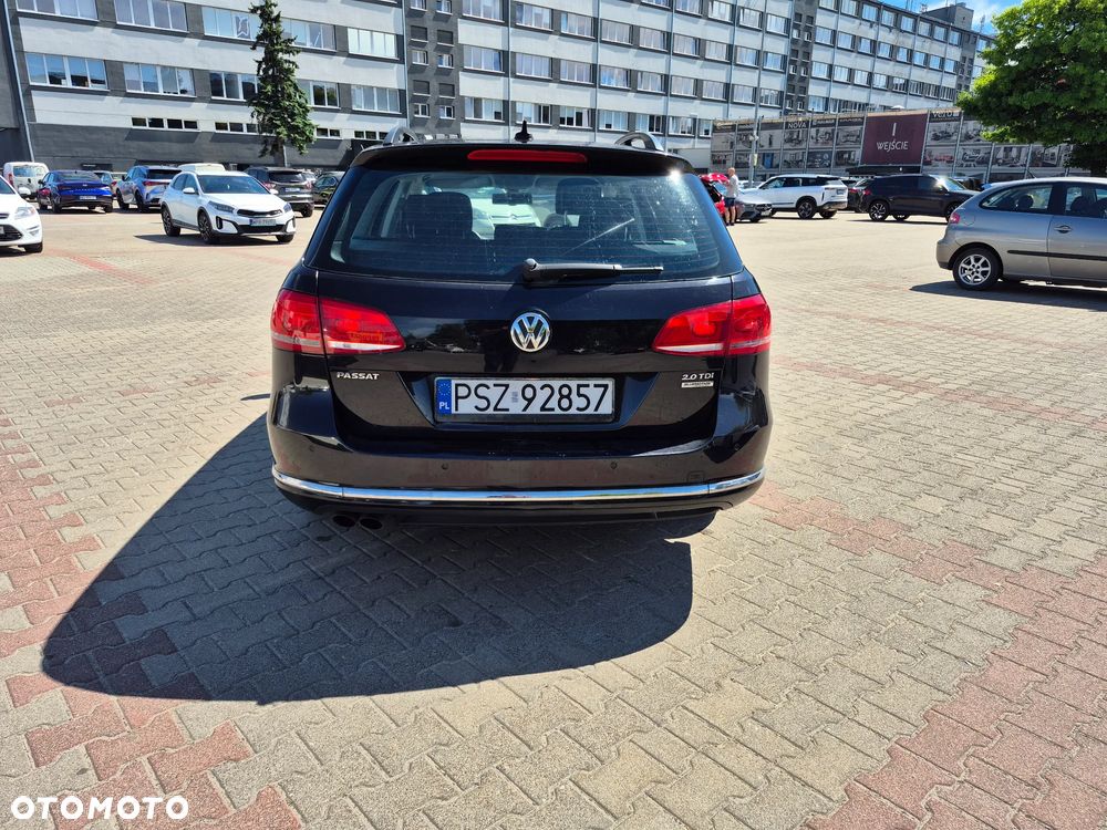 Volkswagen Passat 2.0 TDI DPF Comfortline - 4