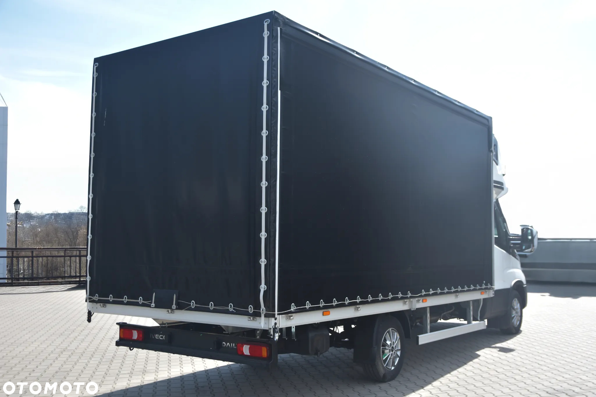 Iveco Daily automat 35S18 zabudowa 10EP międzynarodówka - 5