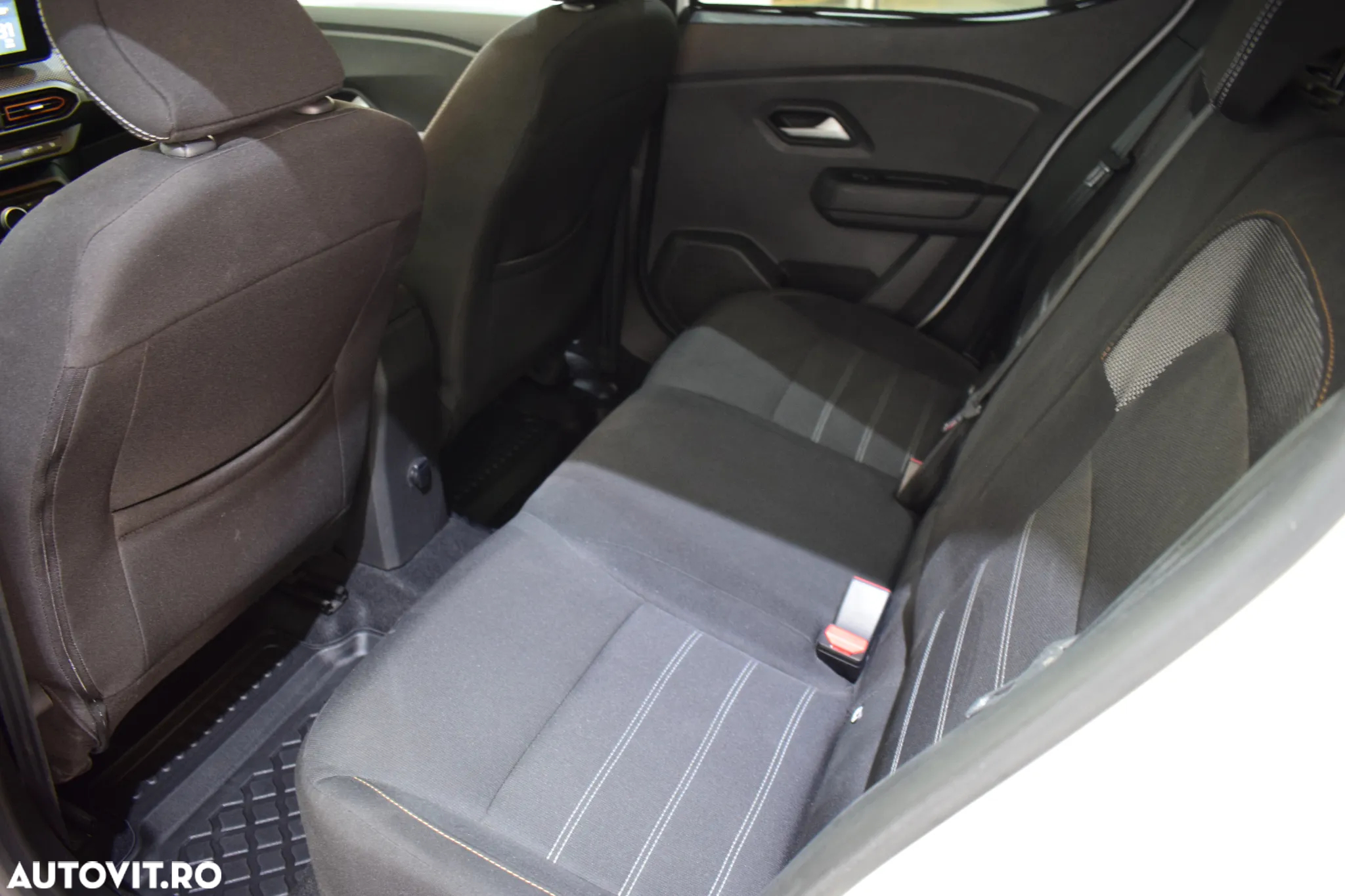 Dacia Sandero Stepway ECO-G 100 MT6 Extreme+ - 14