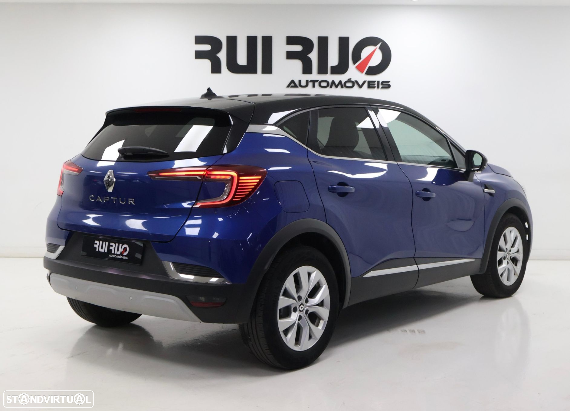 Renault Captur 1.0 TCe Exclusive - 3