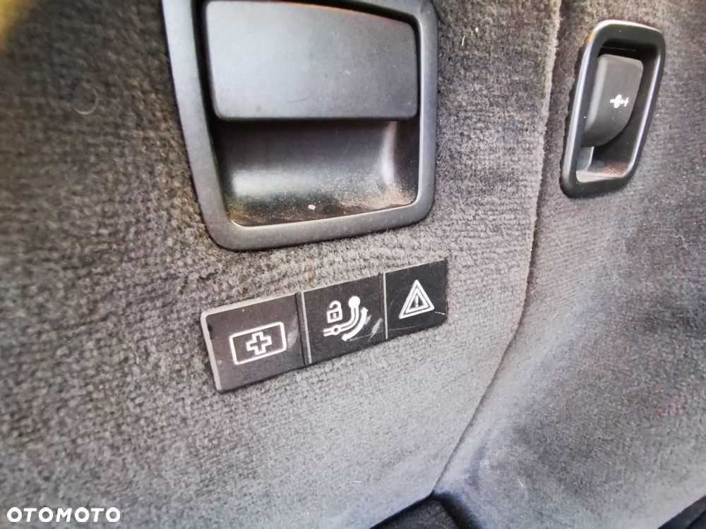 BMW Seria 3 320d xDrive DPF - 8