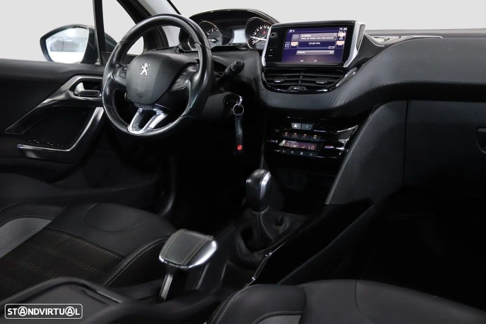 Peugeot 2008 1.2 VTi Allure - 6