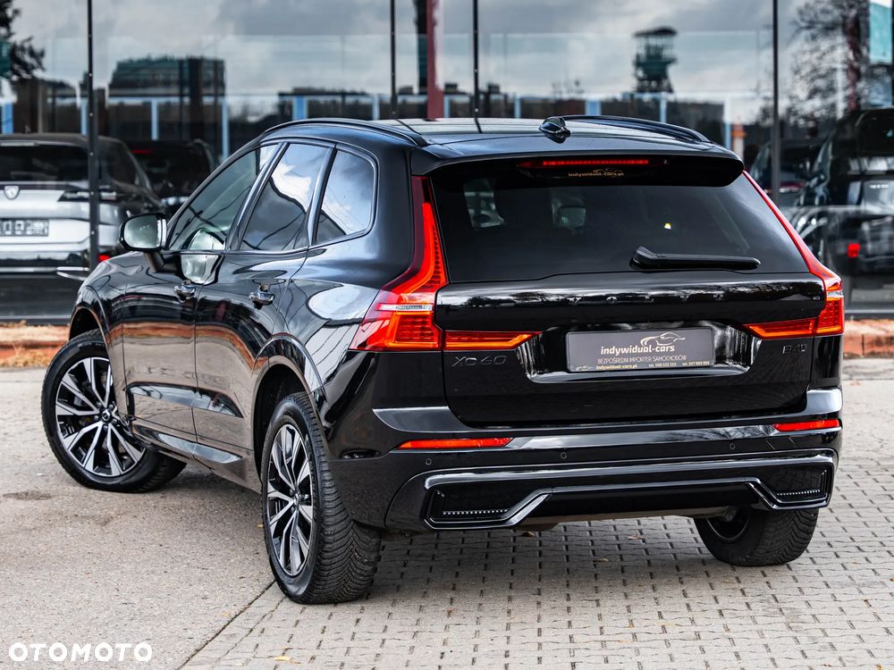 Volvo XC 60 B4 D AWD Plus Dark - 5