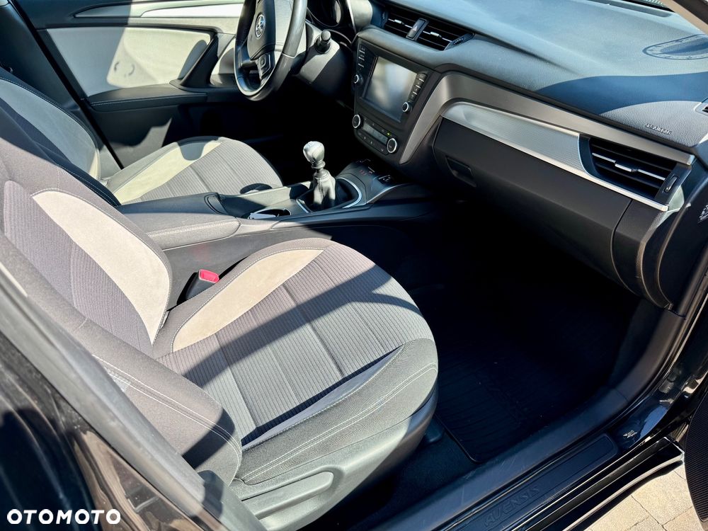Toyota Avensis Touring Sports 1.8 Edition S+ - 25