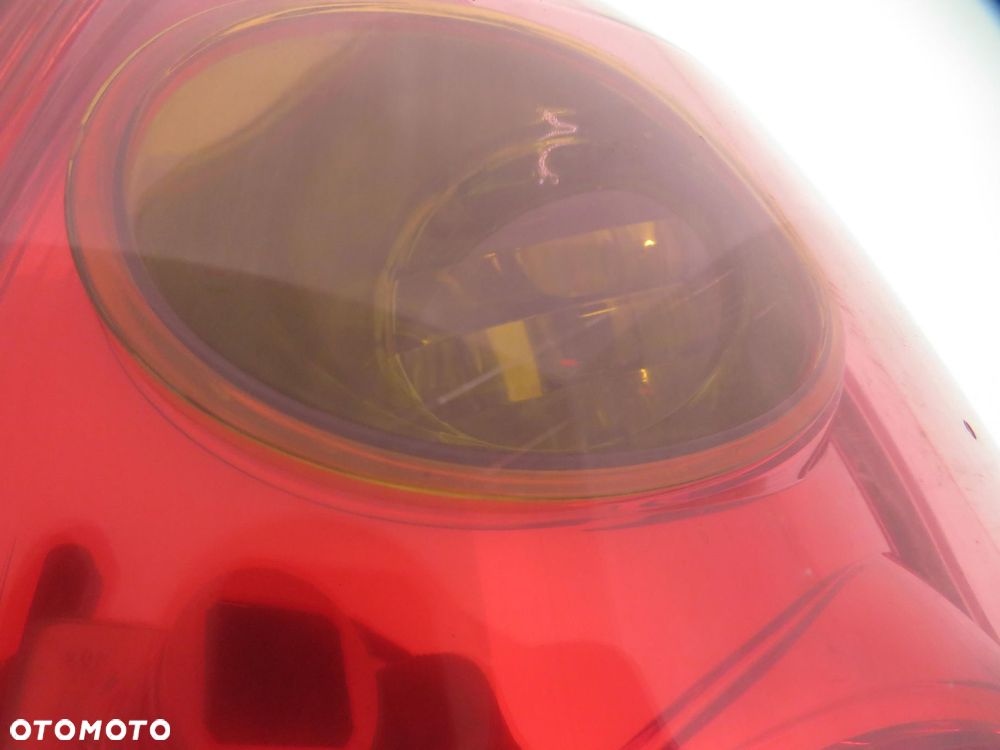LAMPA PRAWA TYLNA NISSAN PRIMERA P12 KOMBI - 2
