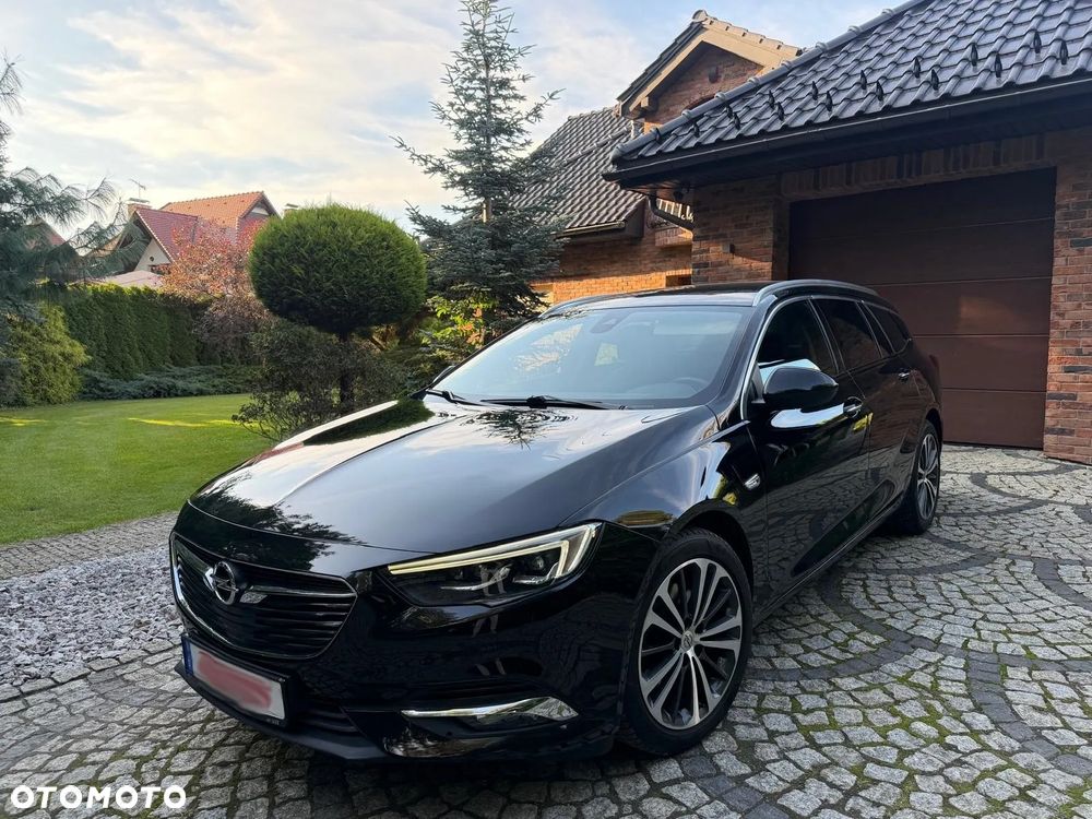 Opel Insignia - 1