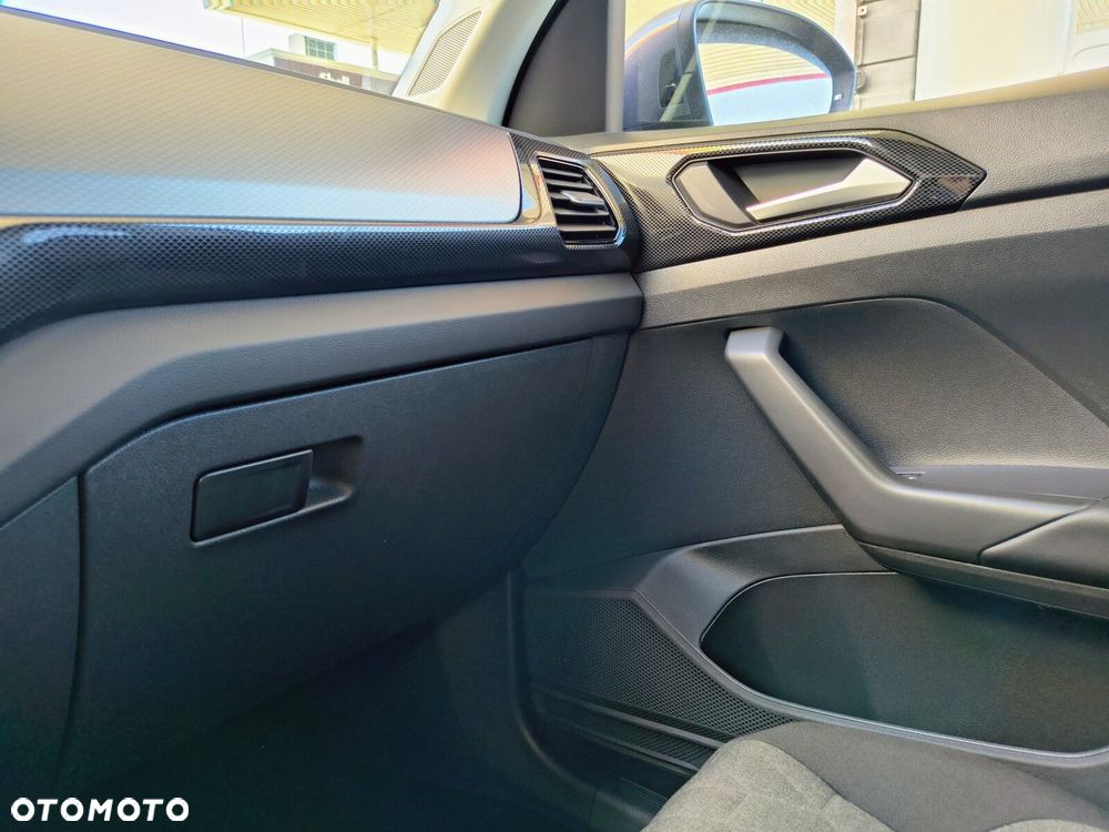 Volkswagen T-Cross 1.0 TSI Life Plus - 24