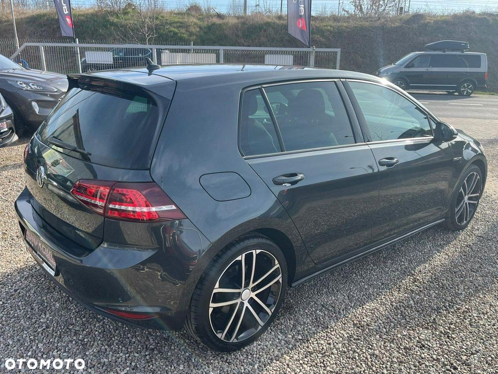 Volkswagen Golf 2.0 TDI BMT GTD - 40