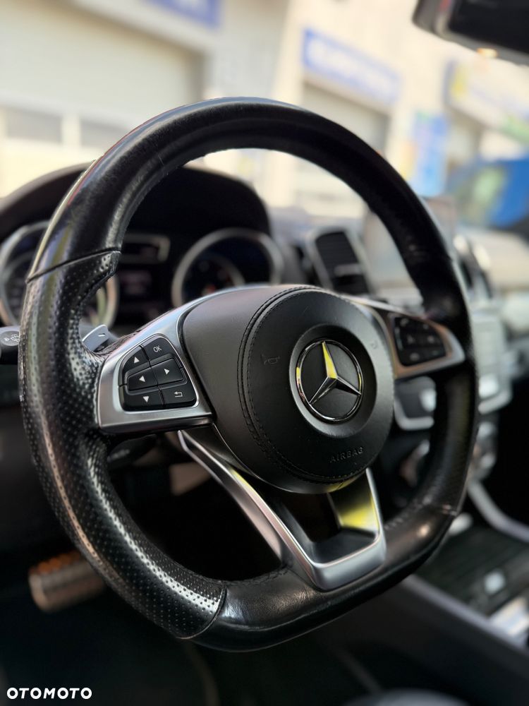 Mercedes-Benz GLS 350 d 4-Matic - 18