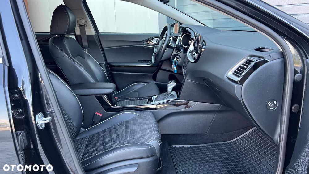 Kia Ceed 1.5 T-GDI MHEV Business Line - 8