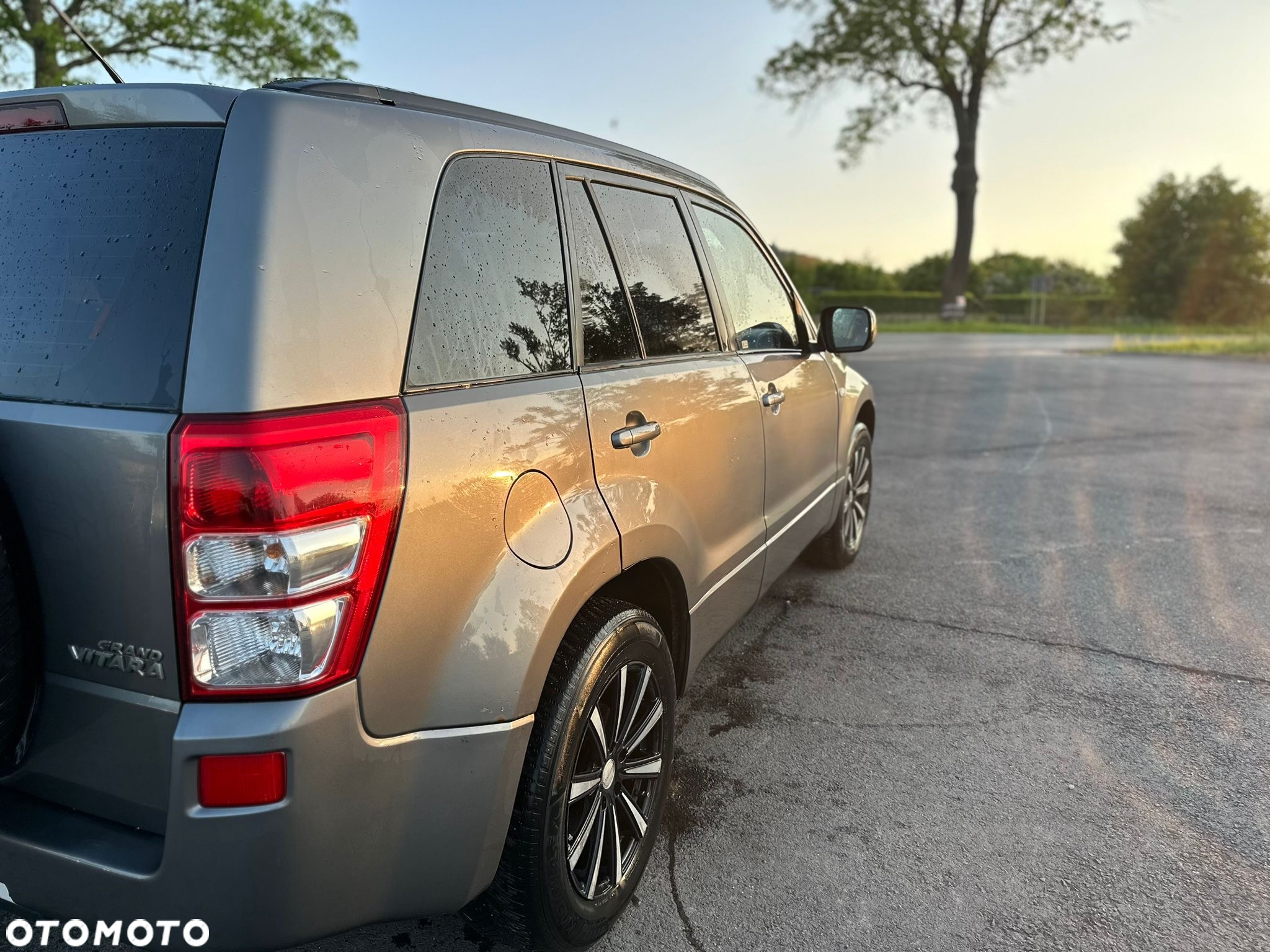 Suzuki Grand Vitara 2.0 - 8