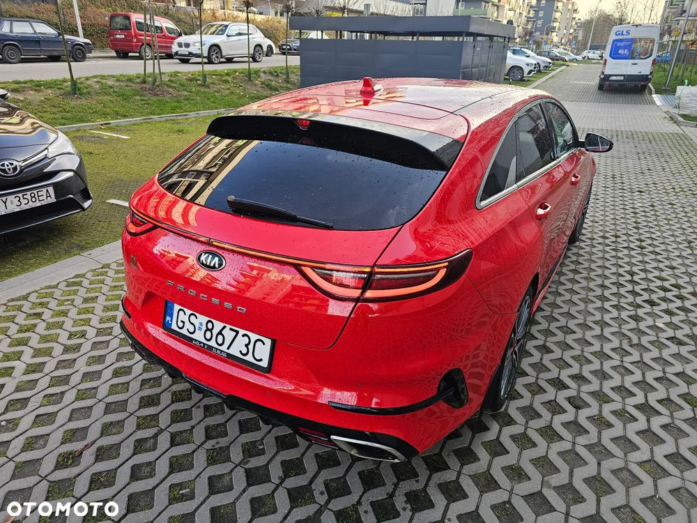 Kia ProCeed 1.6 T-GDI GT DCT - 9