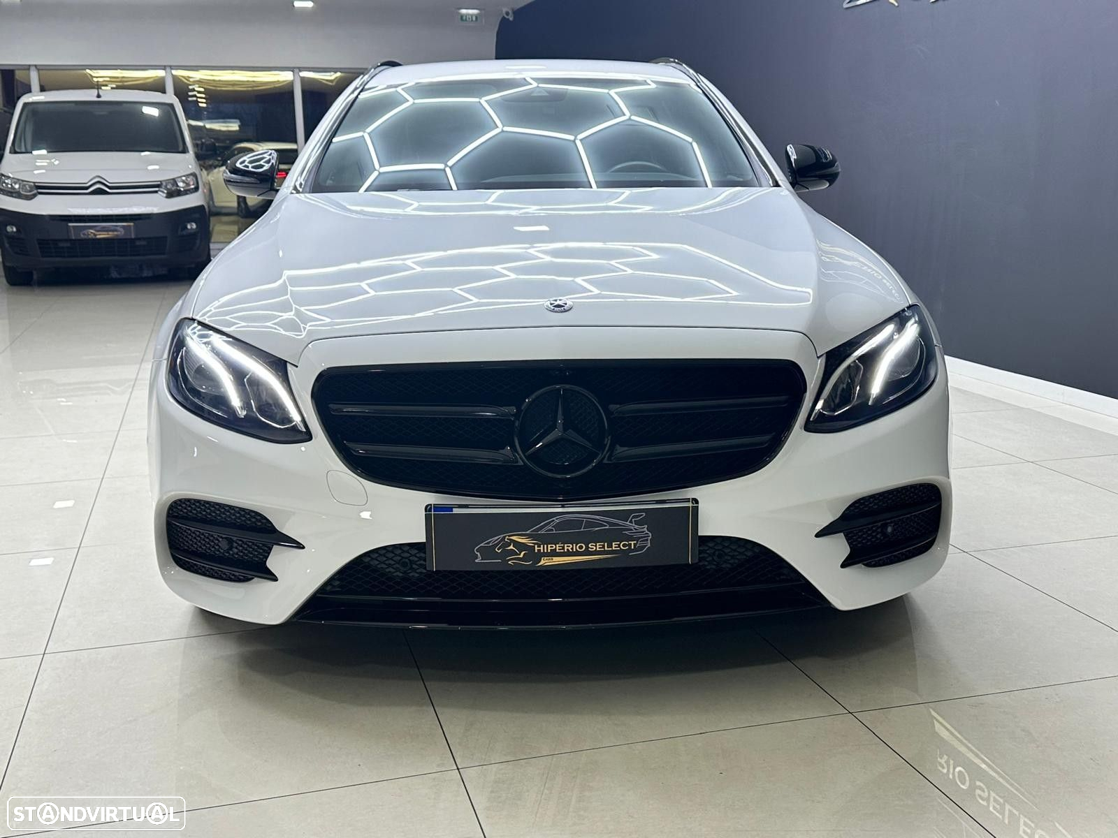 Mercedes-Benz E 300 de AMG Line - 10