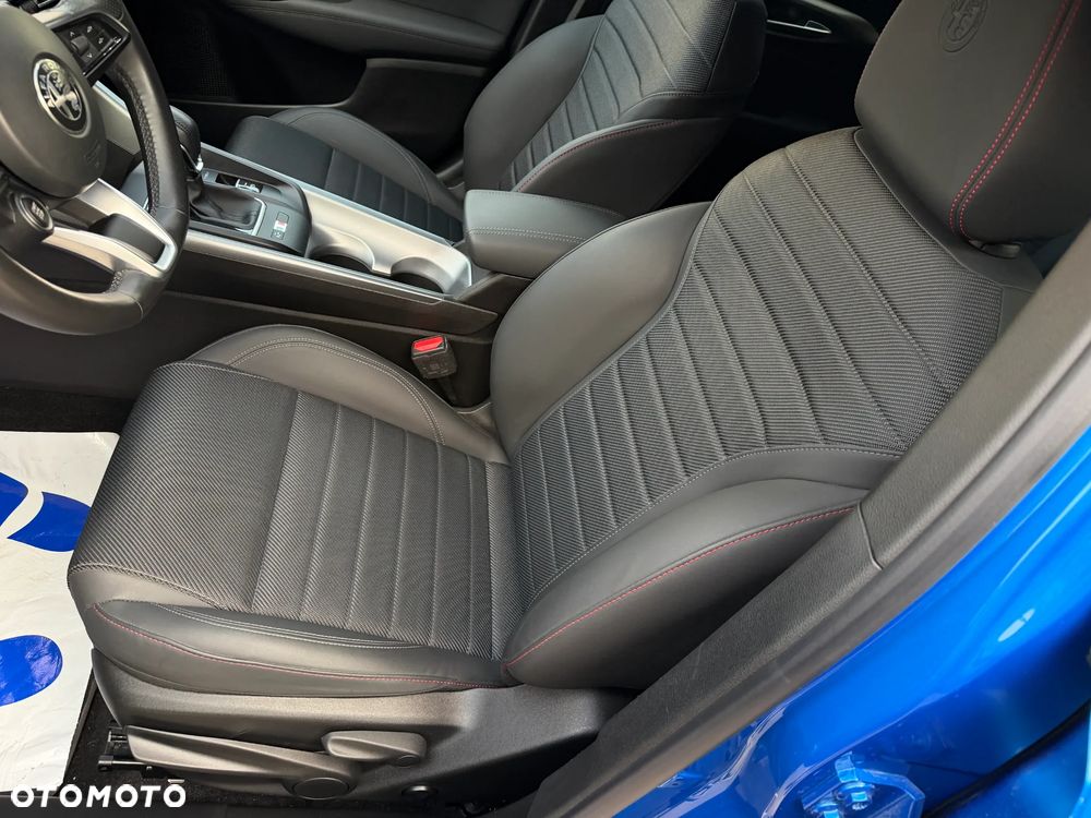 Alfa Romeo Tonale 1.5 T4 GSE mHEV Sprint DCT - 11