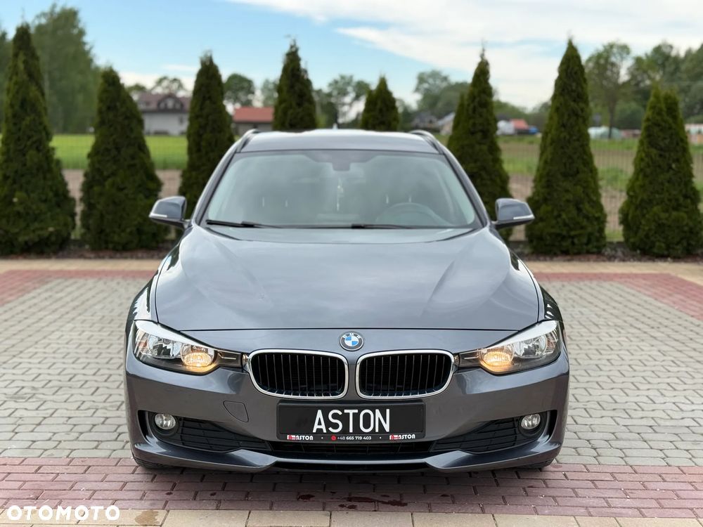 BMW Seria 3 318d - 5