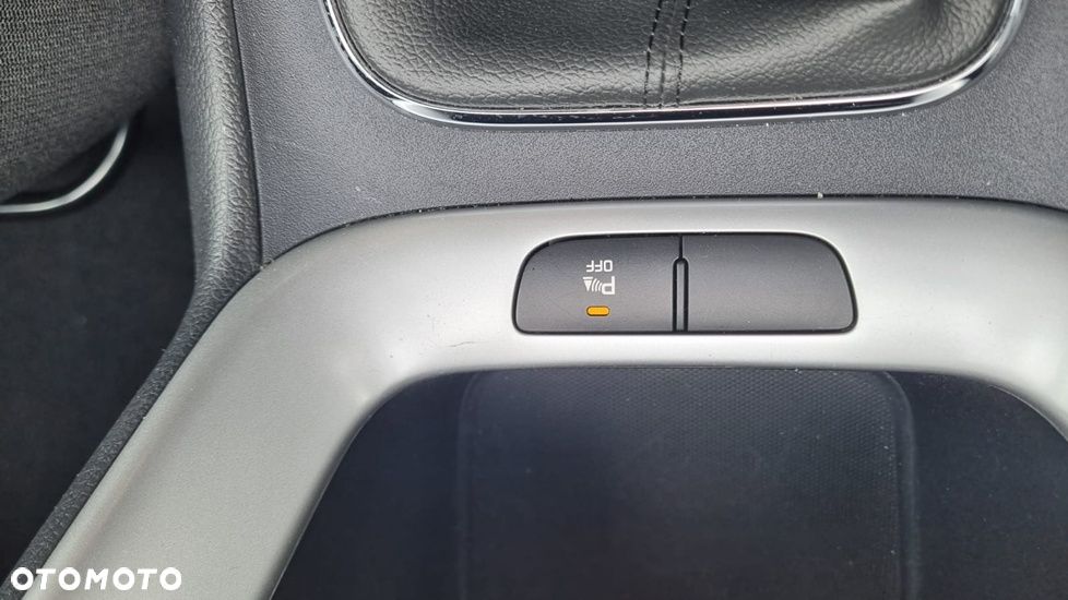 Kia Ceed 1.6 GDI Spirit - 25