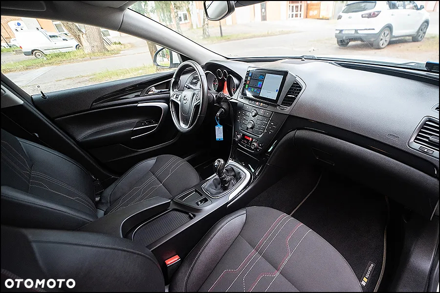 Opel Insignia - 19