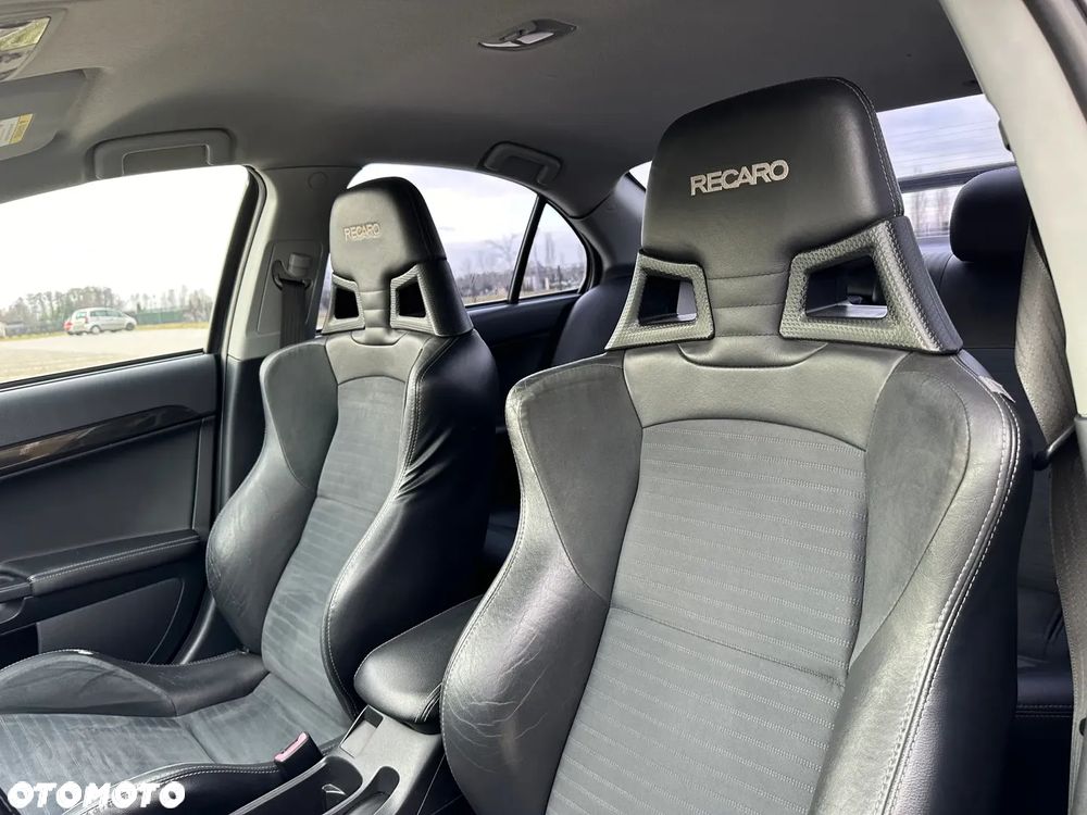 Mitsubishi Lancer Evolution - 18