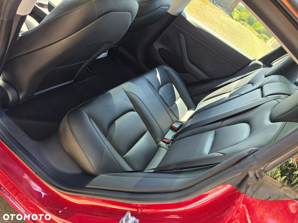 Tesla Model 3 - 18