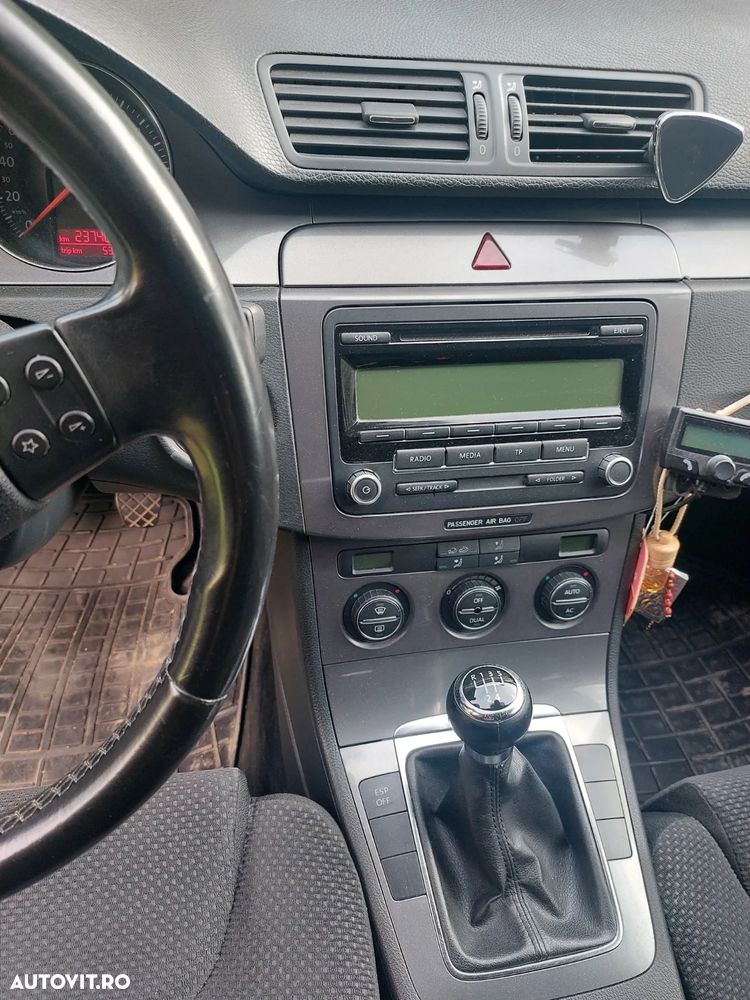 Volkswagen Passat Variant 1.9 TDI DPF Comfortline - 12