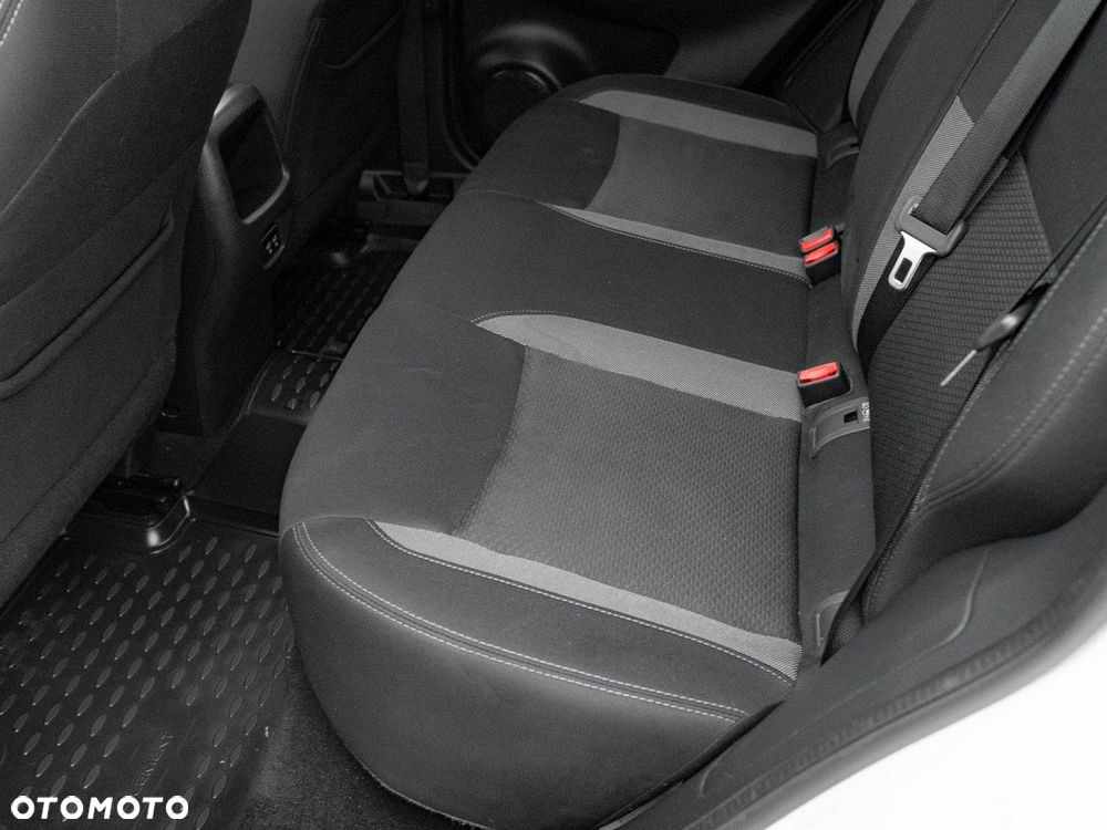 Nissan Qashqai 1.3 DIG-T N-Connecta DCT - 25